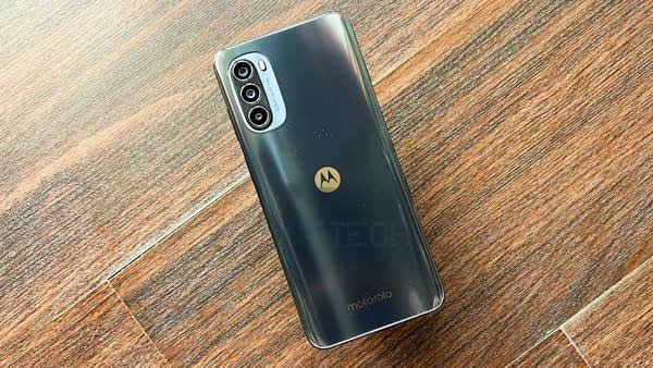 Moto G42 